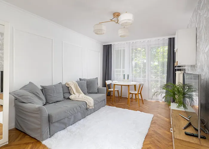 Ecru Spacious 2 Bedroom Family Apartment Wwa68