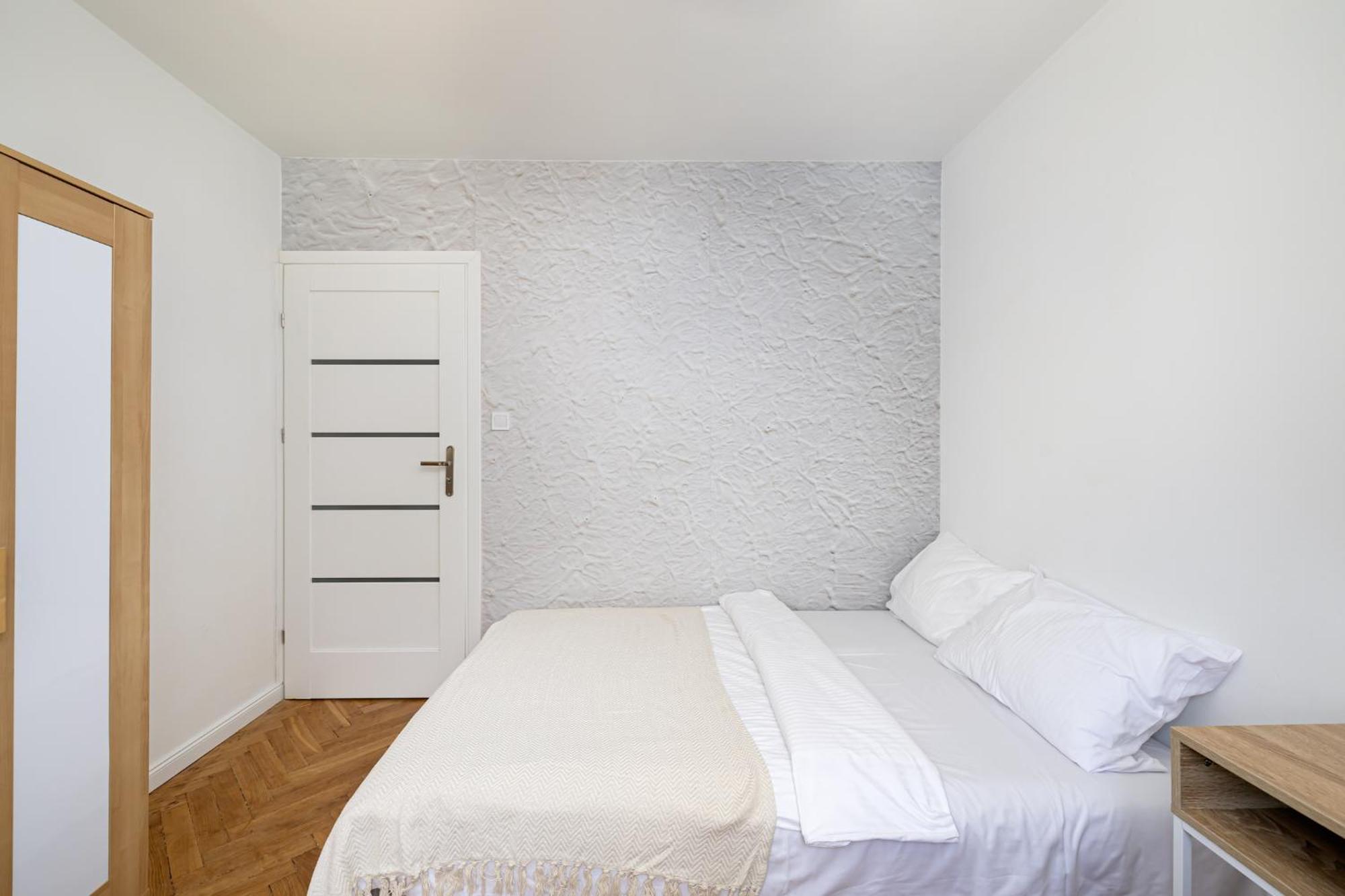 Ecru Spacious 2 Bedroom Family Wwa68 Warszawa
