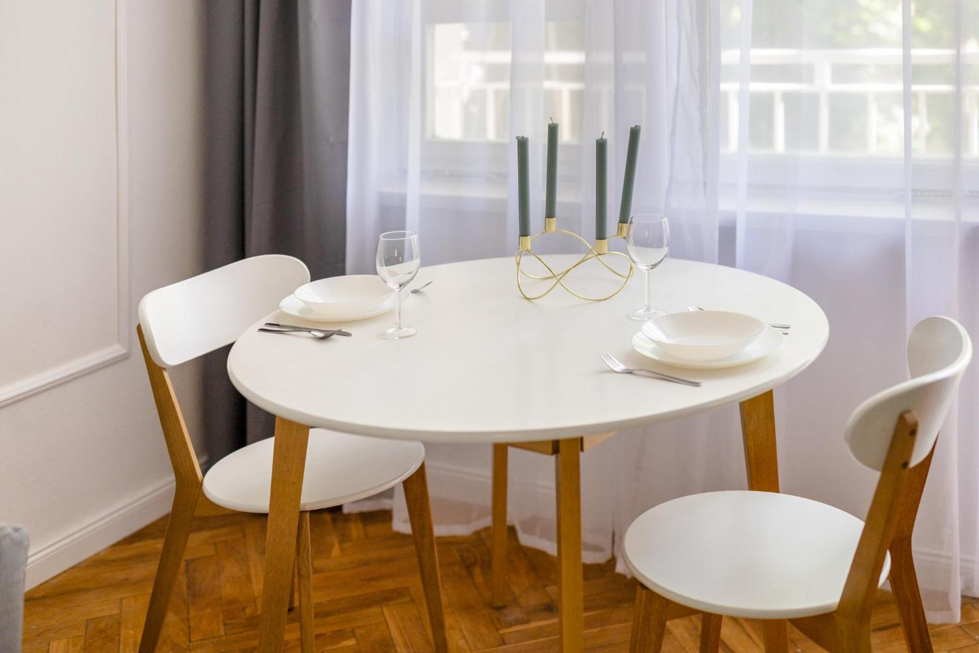 Ecru Spacious 2 Bedroom Family Wwa68 *